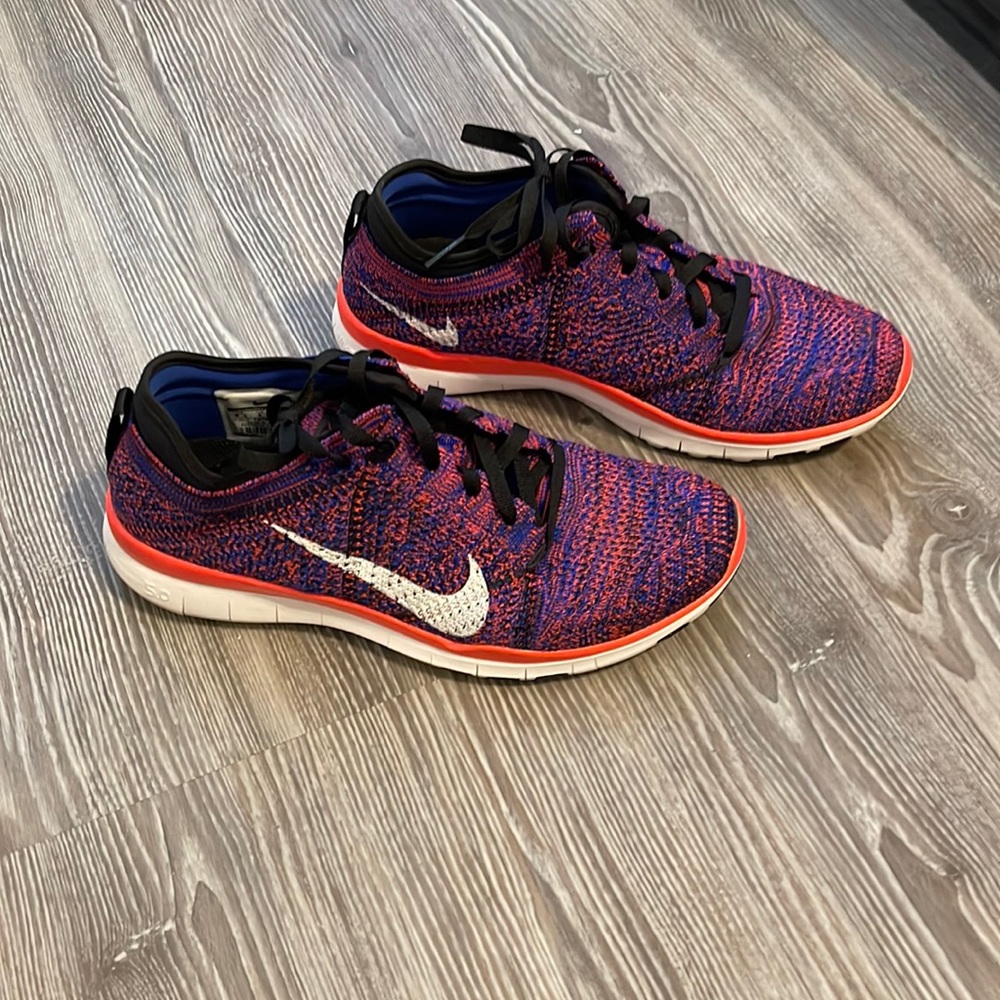 Nike shoes